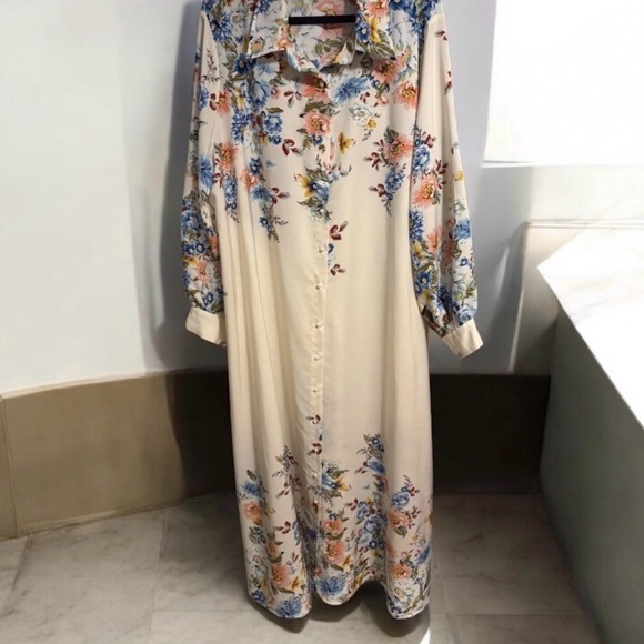 Floral Cream Maxi Skirt - Picture 3 of 6